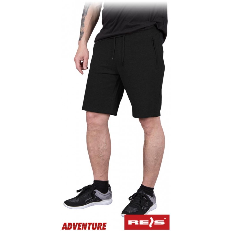 Spodnie-z-krótkimi-nogawkami-wykonane-z-dzianiny-poliestrowo-bawełnianej-gumka-w-pasie - ADVENTURE-SHORTS-czarne